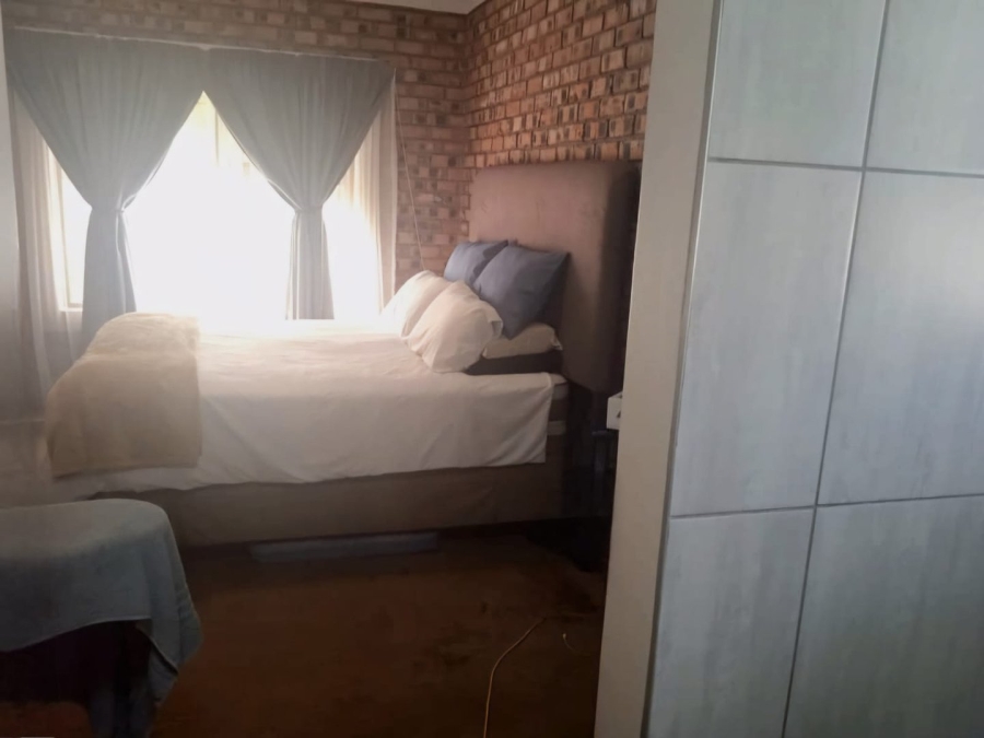 4 Bedroom Property for Sale in Wilgehof Free State